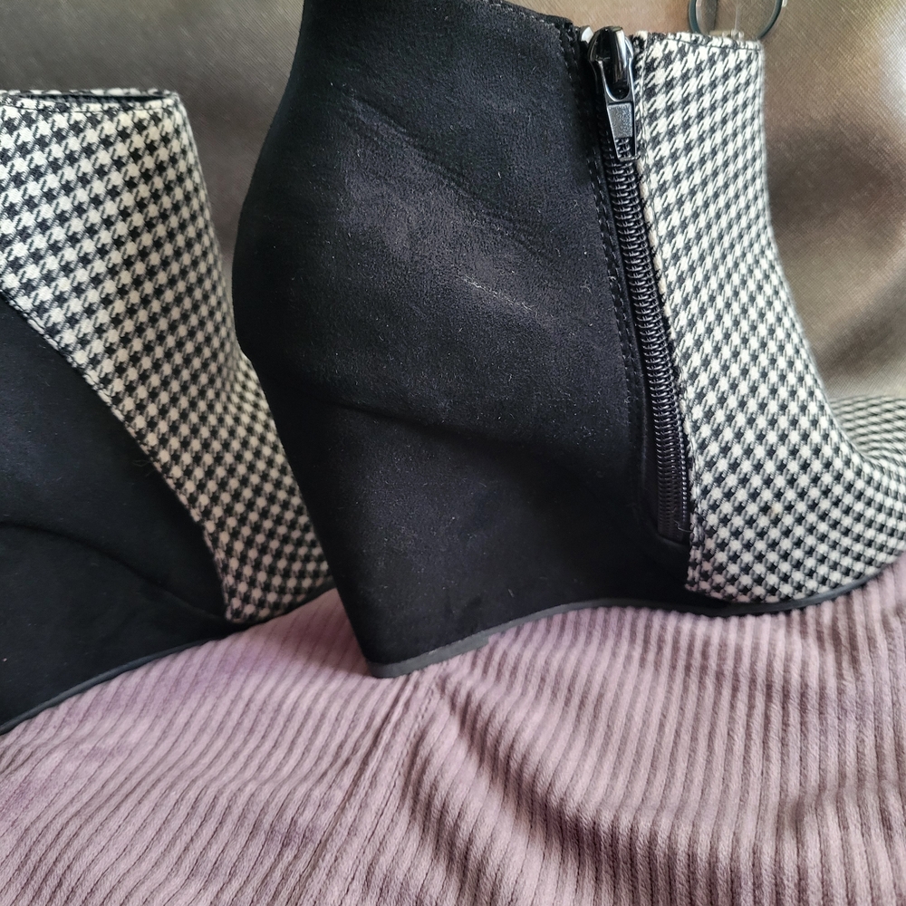 Madden Girl Black and White Houndstooth Booties - Picture 2 of 6